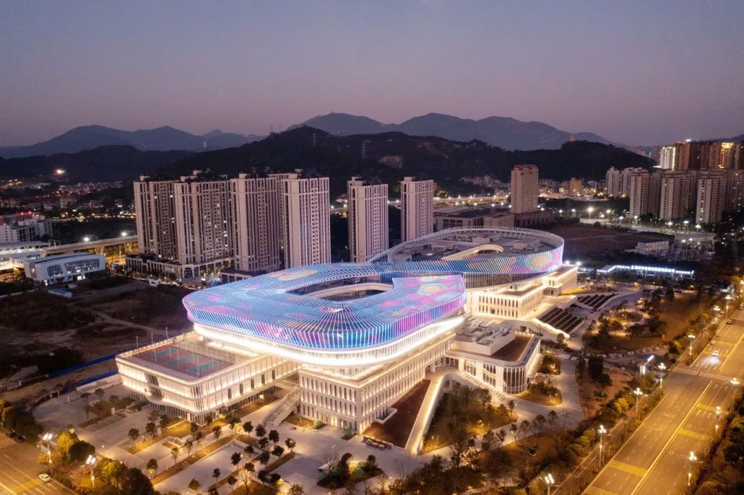 臺風暴雨都不怕？揭秘福州新地標建筑的照明科技