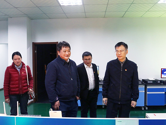 杭州市貿促會會長鄭榮新一行蒞臨勇電參觀指導！
